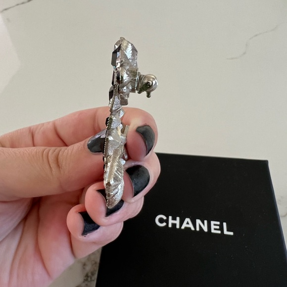Chanel Brooch - Picture 6 of 9